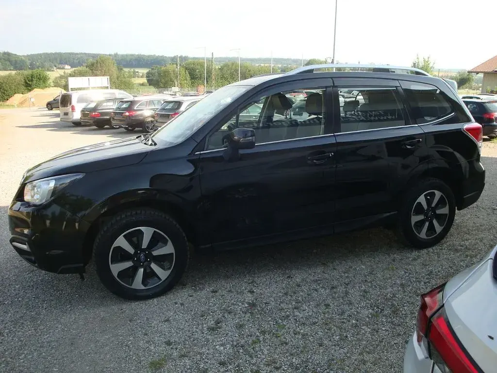 Gebraucht Subaru Forester Active 150 PS (110 kW) 2019 Schwarz SUV