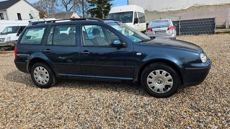 Gebraucht VW Golf IV Basis 105 PS (77 kW) 2005 Blau Kombi