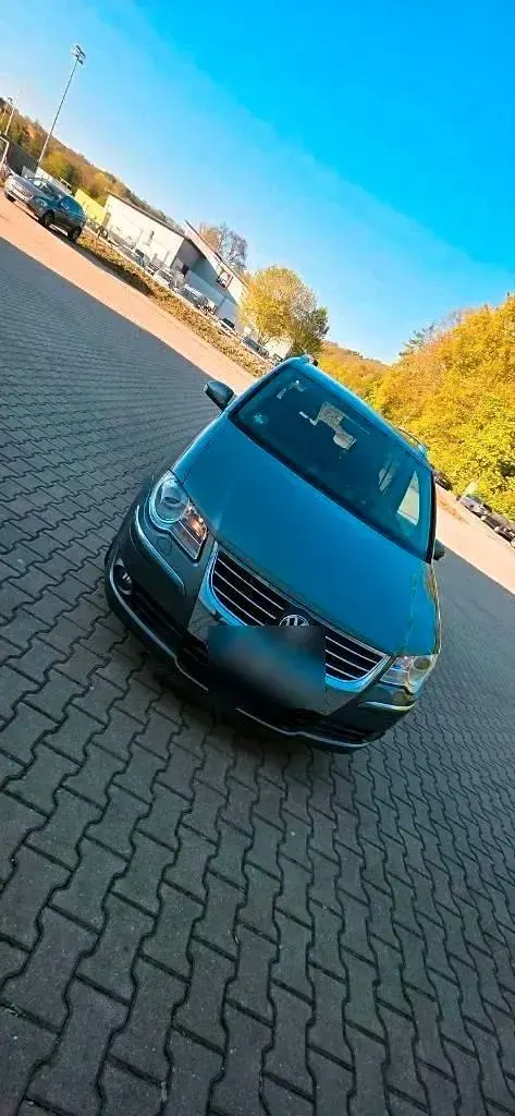 Gebraucht VW Touran 140 PS (102 kW) 2009 Grau Van / Kleinbus