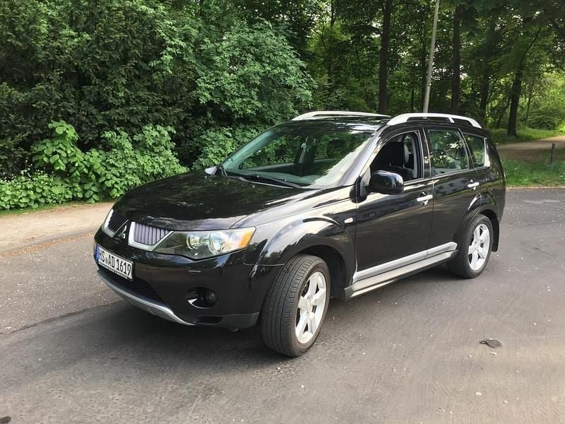 Schwarz Gebraucht 2010 Mitsubishi Outlander SUV | 3.500 € (Fairer Preis) - Bild 1/4