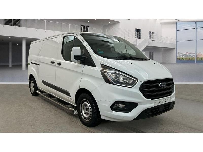 Gebraucht Ford Transit Custom Trend 131 PS (96 kW) 2022 Frostweiß Van