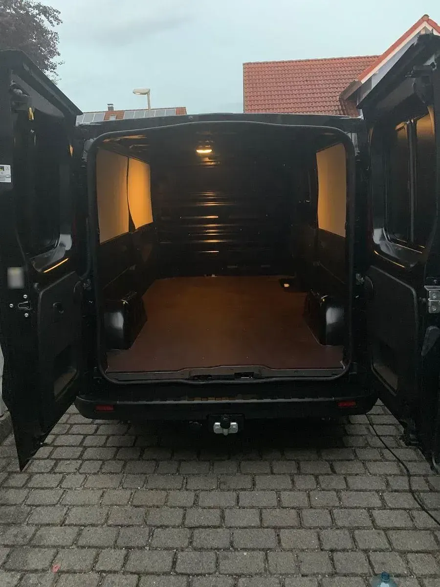 Gebraucht Renault Trafic 145 PS (106 kW) 2020 Schwarz Van / Kleinbus