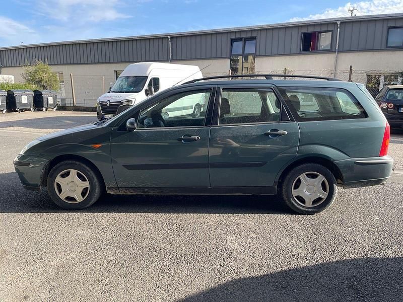 Gebraucht Ford Focus 116 PS (85 kW) 2003 Blau Kombi