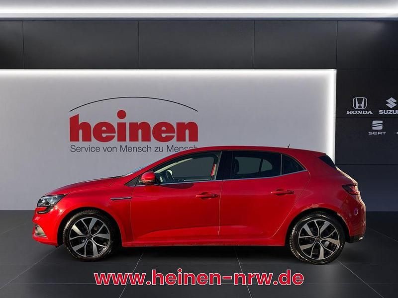 Gebraucht Renault Mégane Bose Edition 159 PS (116 kW) 2019 Rot SUV