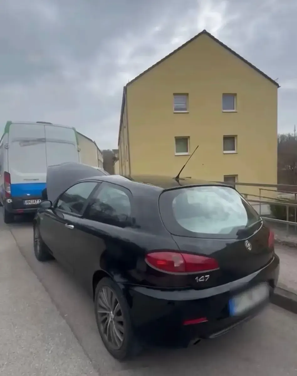 Gebraucht Alfa Romeo 147 120 PS (88 kW) 2007 Schwarz Kleinwagen