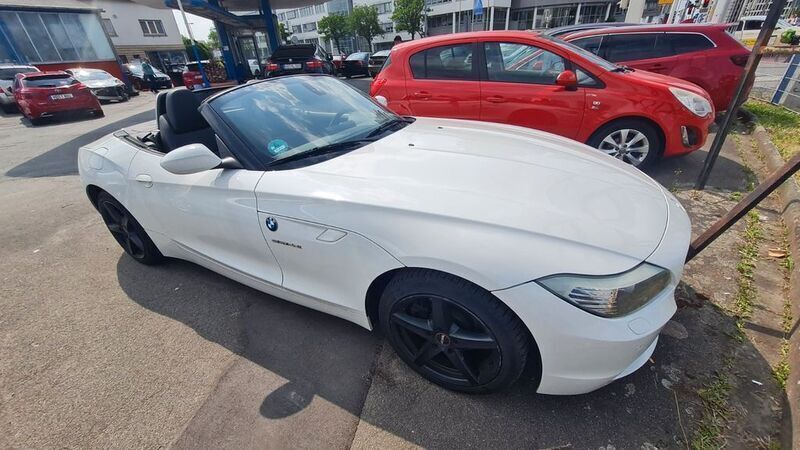 Weiß Gebraucht 2012 BMW Z4 Comfort Edition Cabrio | 13.700 € (Guter Preis) - Bild 1/4