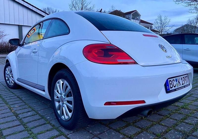 Gebraucht VW Beetle 105 PS (77 kW) 2012 Weiß Kleinwagen