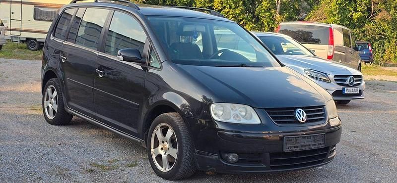 Black magic perleffekt Gebraucht 2004 VW Touran Trendline Van / Kleinbus | 1.499 € (Guter Preis) - Bild 1/4