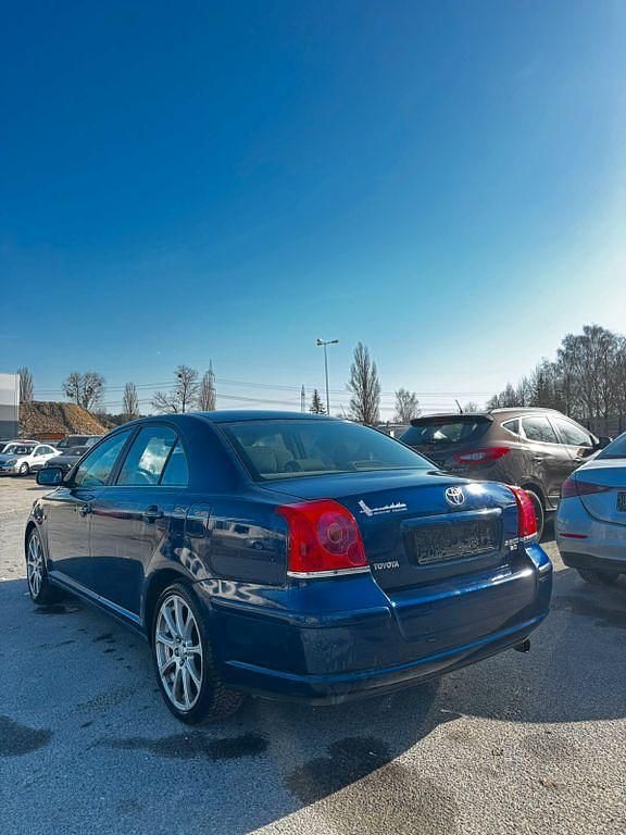 Gebraucht Toyota Avensis Sol 147 PS (108 kW) 2004 Blau Limousine