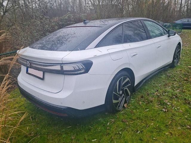 Gebraucht VW ID.7 Pro 210 kW (286 PS) 2023 Gletscherweiß metallic (metallic) Kleinwagen