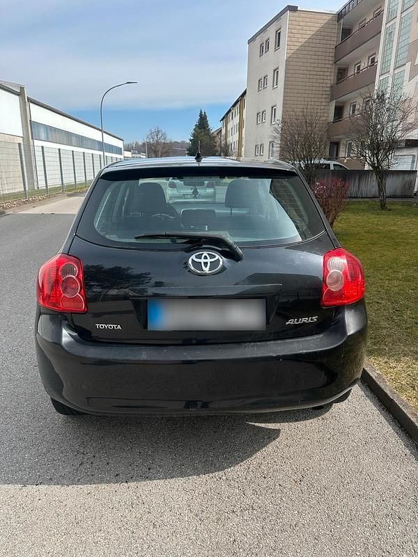 Gebraucht Toyota Auris 124 PS (91 kW) 2008 Schwarz Kleinwagen