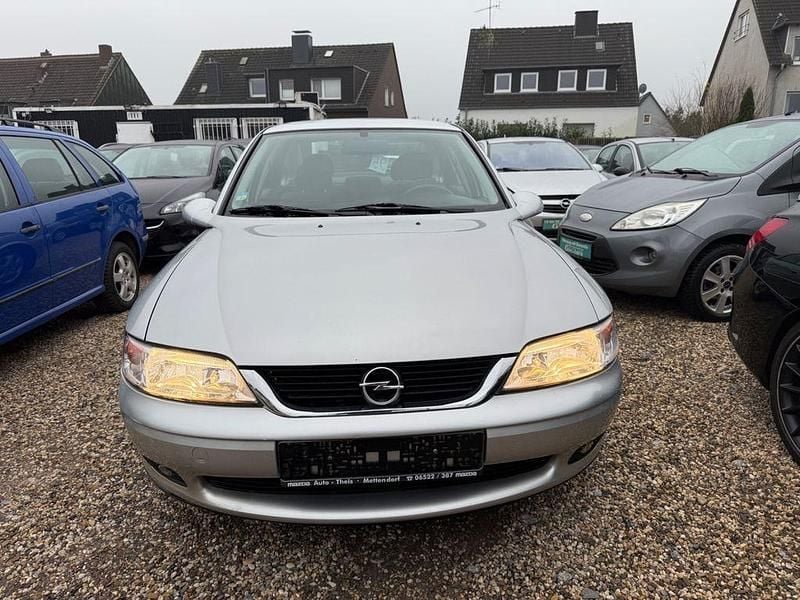 Gebraucht Opel Vectra Elegance 116 PS (85 kW) 1999 Grau Limousine