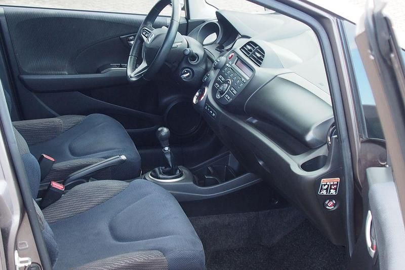 Gebraucht Honda Jazz Comfort Plus 99 PS (72 kW) 2014 Braun Kleinwagen