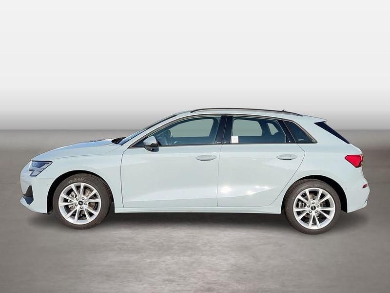 Gebraucht Audi A3 Ambiente 150 PS (110 kW) 2025 Grau Limousine