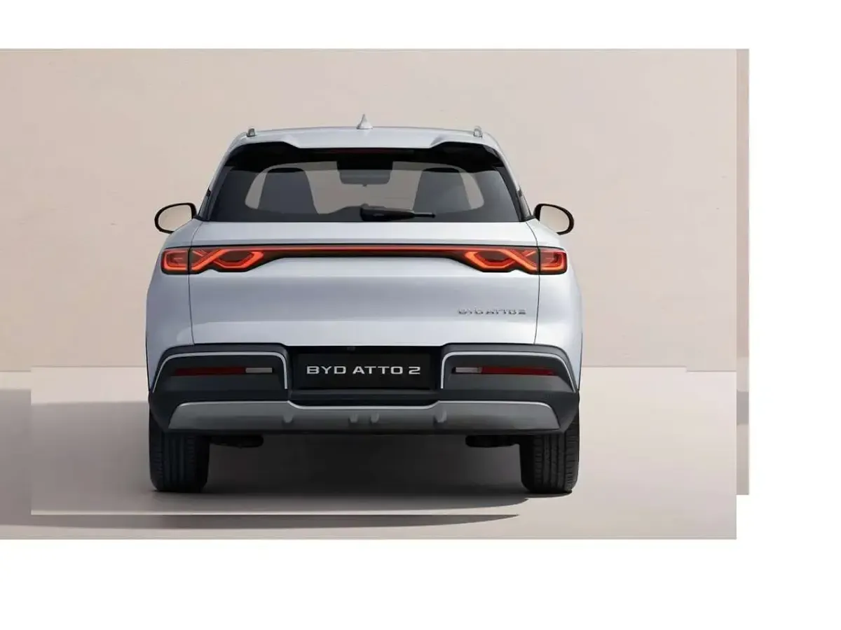 Gebraucht BYD Atto 2 Comfort 2026 Skiing white SUV
