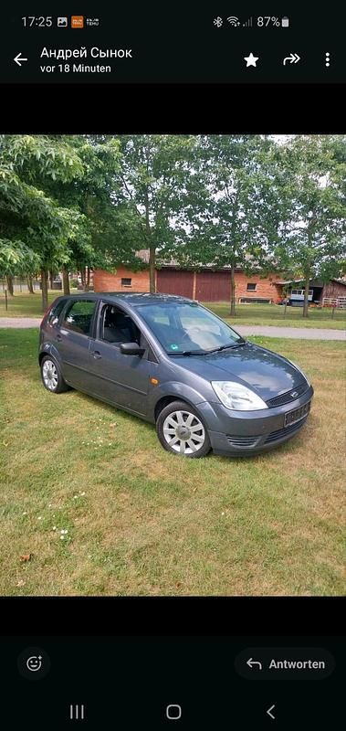 Grau Gebraucht 2004 Ford Fiesta Kleinwagen | 1.500 € (Teuer) - Bild 1/4