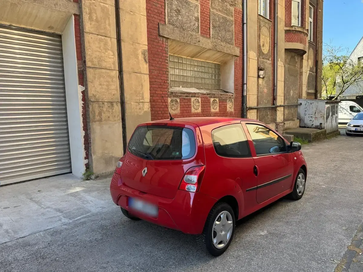 Gebraucht Renault Twingo 58 PS (42 kW) 2010 Rot Kleinwagen