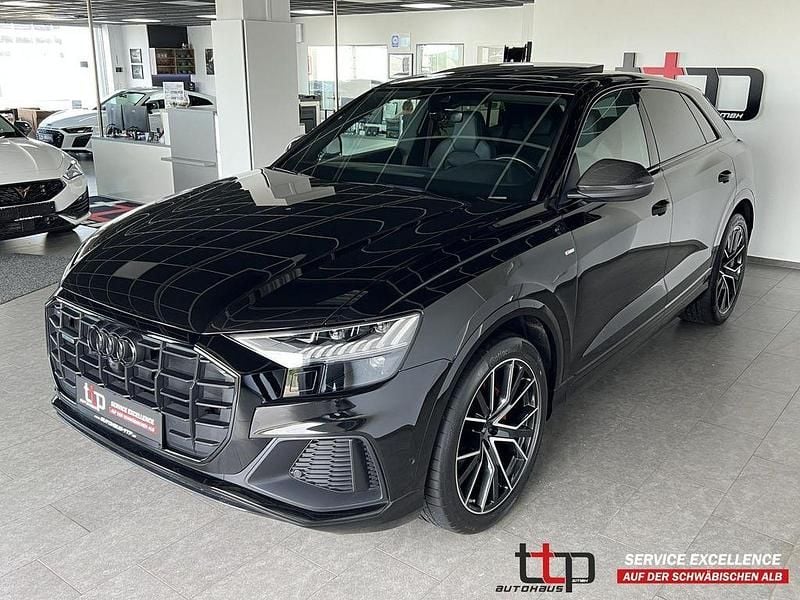 Mythosschwarz metallic Gebraucht 2023 Audi Q8 Competition SUV | 72.890 € (Fairer Preis) - Bild 1/4