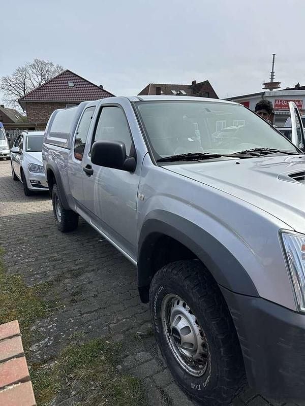 Gebraucht Isuzu D-Max 136 PS (100 kW) 2009 Silber Pickup