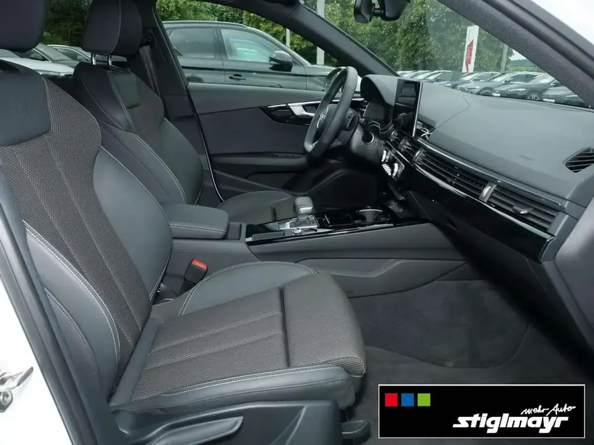 Gebraucht Audi A4 S-Line 204 PS (150 kW) 2023 Ibisweiß Kombi