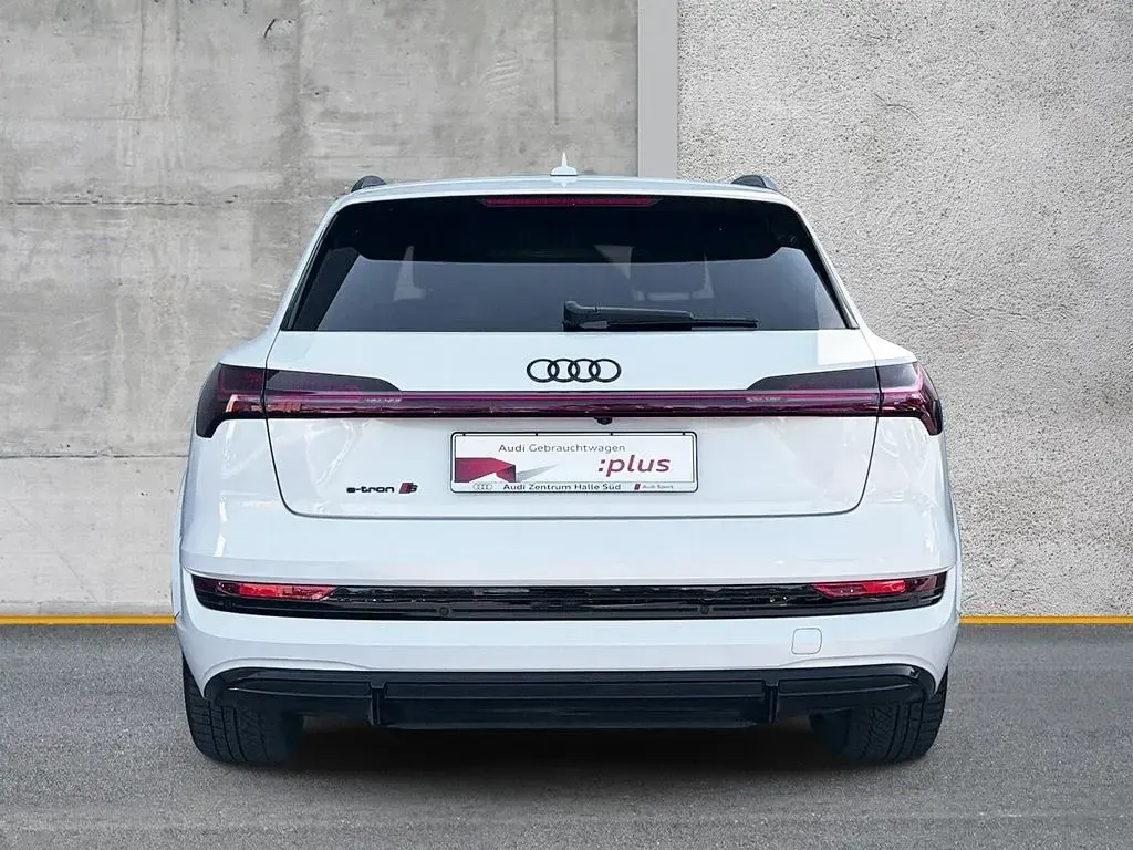 Gebraucht Audi e-tron Sport 369 kW (503 PS) 2022 Weiß SUV