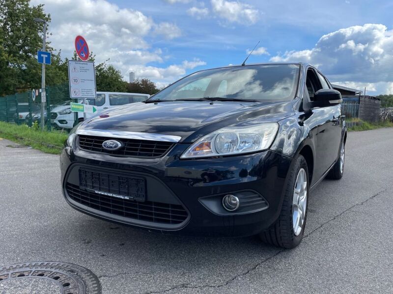 Gebraucht Ford Focus Style 125 PS (91 kW) 2010 Schwarz Kombi