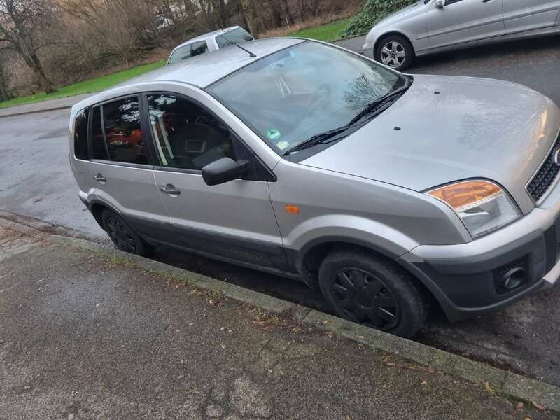 Ford fusion calero