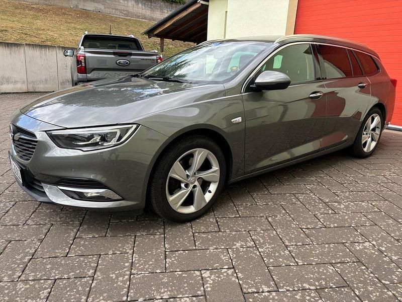 Grau Gebraucht 2018 Opel Insignia Innovation Kombi | 10.799 € (Superpreis) - Bild 1/4