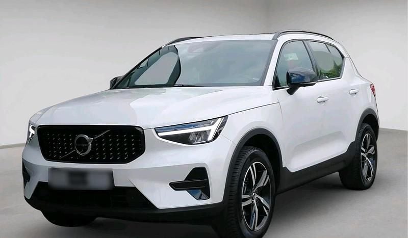 Gebraucht Volvo XC40 Plus 129 PS (94 kW) 2024 Weiß SUV
