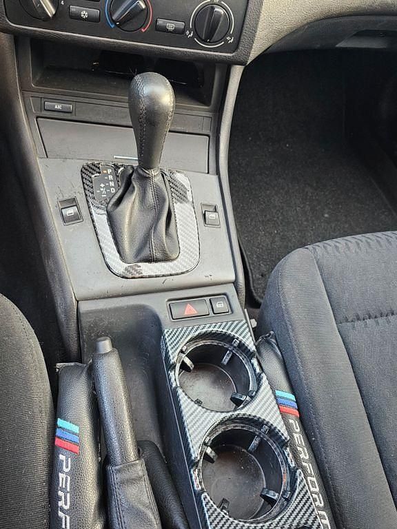 Gebraucht BMW 316 105 PS (77 kW) 2000 Silber Limousine