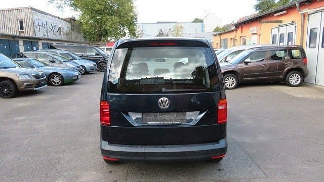 Gebraucht VW Caddy Trendline 102 PS (75 kW) 2017 Blau Van / Kleinbus