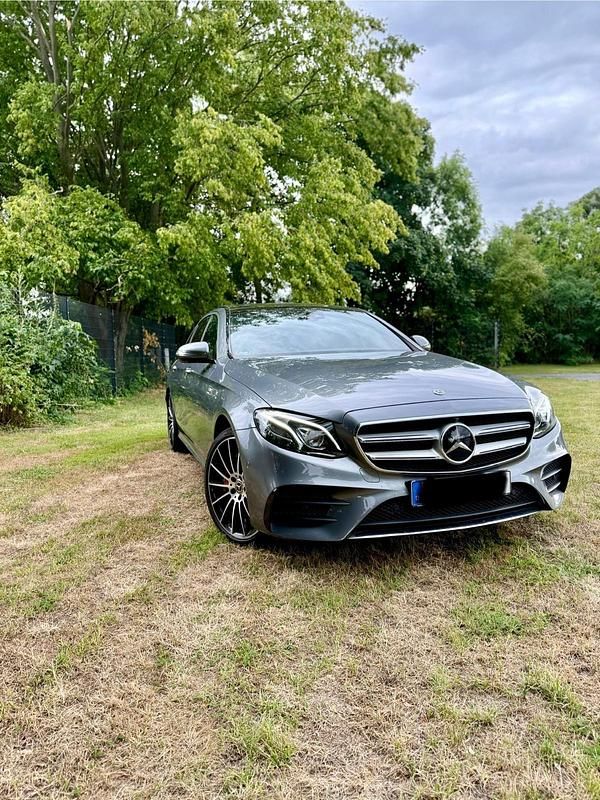 Gebraucht Mercedes E400 AMG 333 PS (244 kW) 2018 Grau Limousine