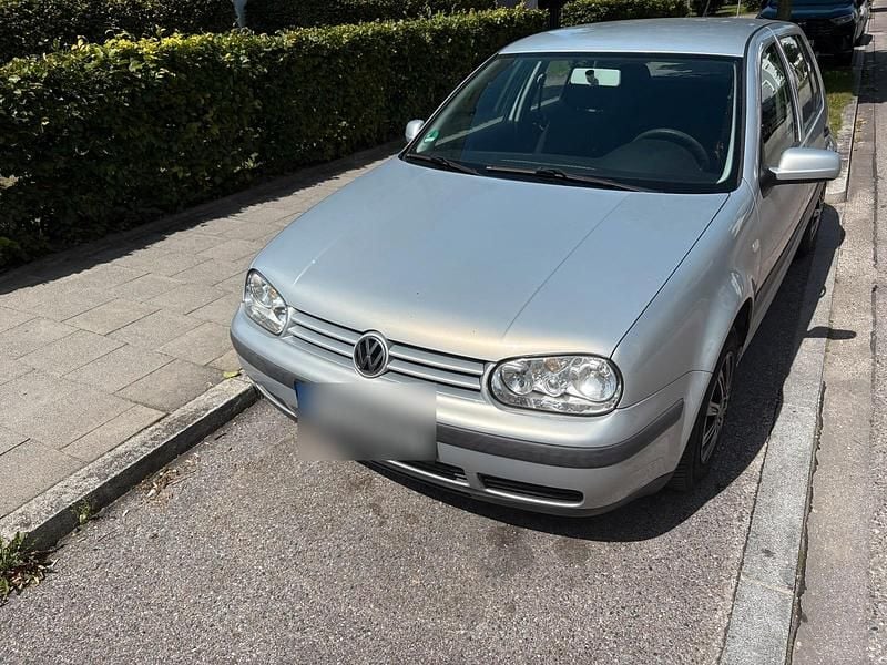 Silber Gebraucht 2000 VW Golf IV Kleinwagen | 1.350 € (Fairer Preis) - Bild 1/4