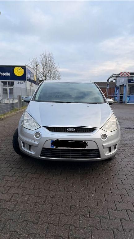 Gebraucht Ford S-MAX Ambiente 140 PS (102 kW) 2007 Silber Van / Kleinbus