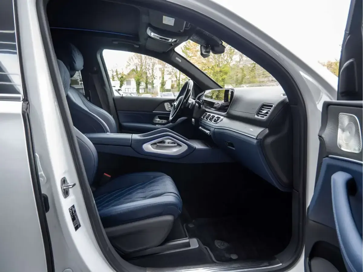 Gebraucht Mercedes GLS600 Maybach 558 PS (410 kW) 2024 Weiss / opalithweiß SUV