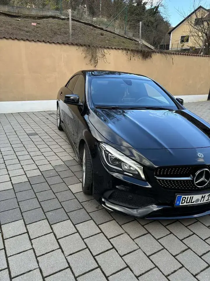 Gebraucht Mercedes CLA250 211 PS (155 kW) 2018 Schwarz Coupé