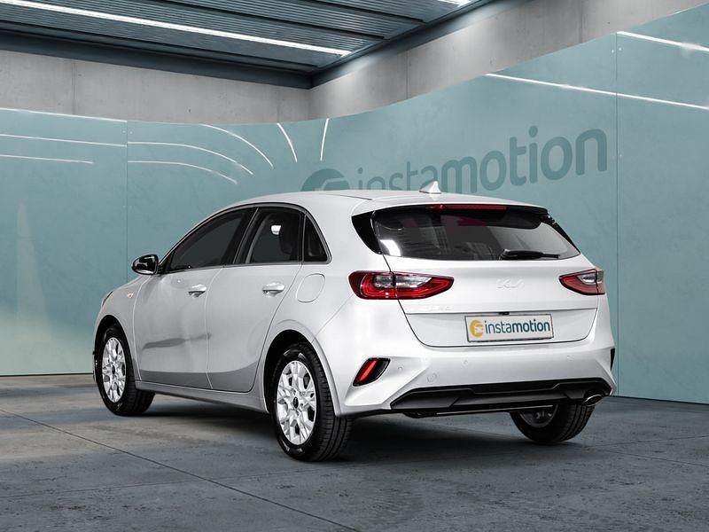 Gebraucht Kia Ceed 101 PS (74 kW) 2024 Silber Kleinwagen