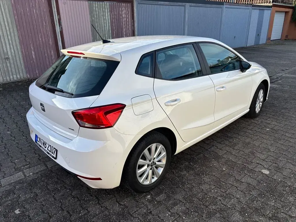Usata Seat Ibiza Style 90 CV (66 kW) 2021 Bianco Utilitaria
