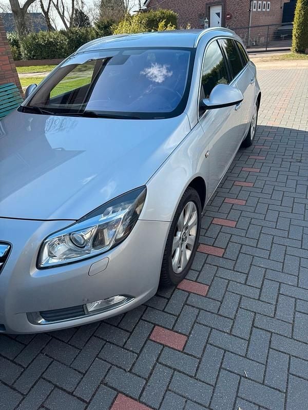 Gebraucht Opel Insignia 160 PS (117 kW) 2013 Silber Kombi