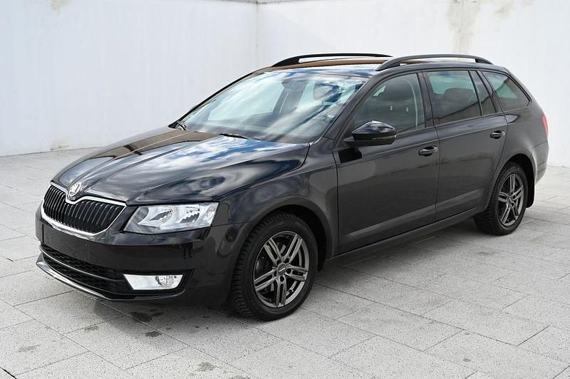Gebraucht Skoda Octavia Elegance 140 PS (102 kW) 2014 Schwarz Kleinwagen