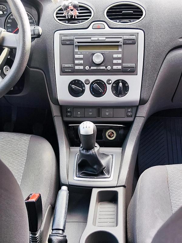 Gebraucht Ford Focus 125 PS (91 kW) 2006 Schwarz Kombi