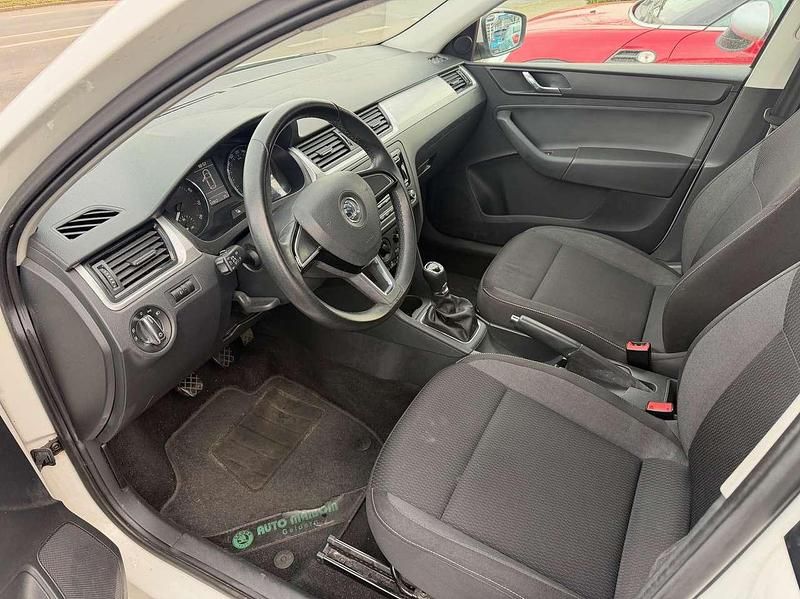 Gebraucht Skoda Rapid Ambition 86 PS (63 kW) 2014 Candyweiss Kleinwagen