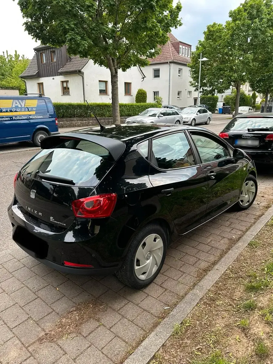 Gebraucht Seat Ibiza 75 PS (55 kW) 2011 Schwarz Kleinwagen