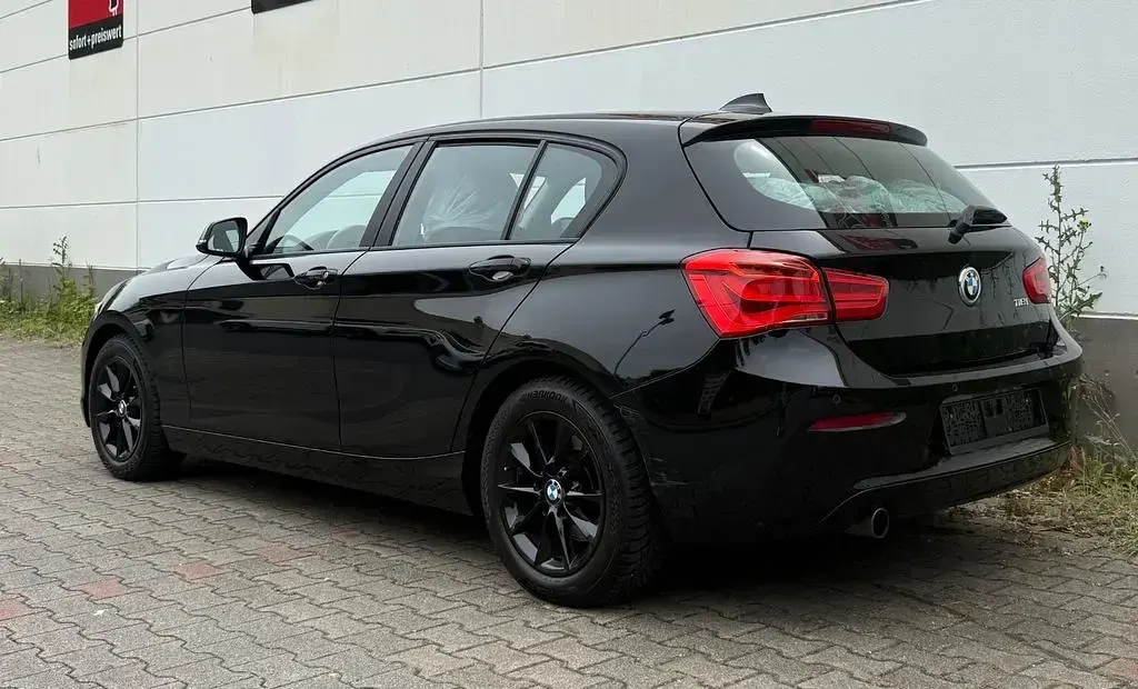 Gebraucht BMW 118 Performance 136 PS (100 kW) 2017 Schwarz Kleinwagen