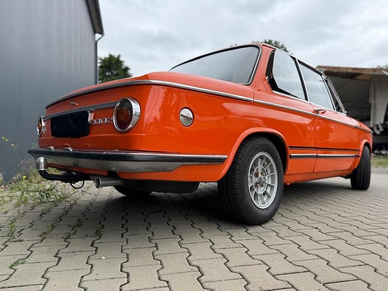 Gebraucht BMW 2002 102 PS (75 kW) 1972 Orange Limousine