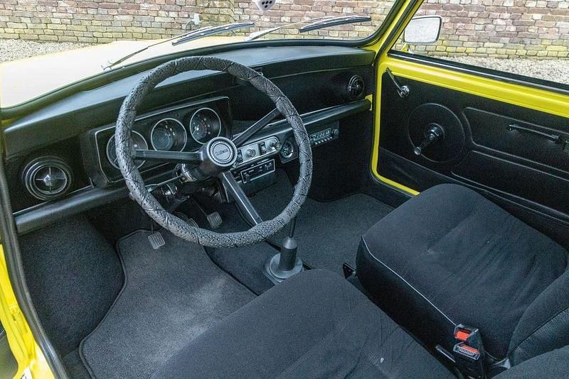 Gebraucht Austin Mini 39 PS (28 kW) 1973 Gelb Limousine