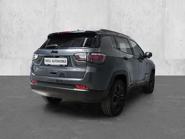 Gebraucht Jeep Compass 131 PS (96 kW) 2023 Graphite grey // dach schwarz SUV
