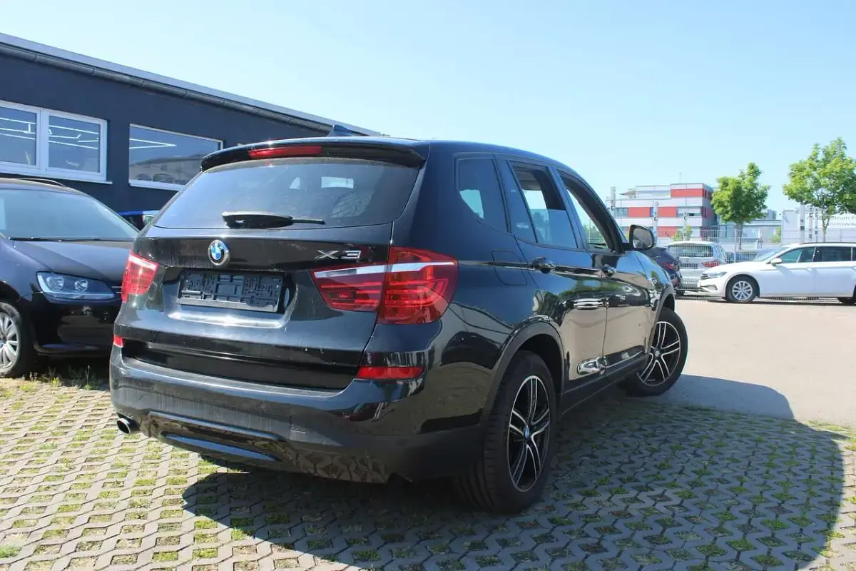 Gebraucht BMW X3 150 PS (110 kW) 2014 Black sapphire metallic SUV