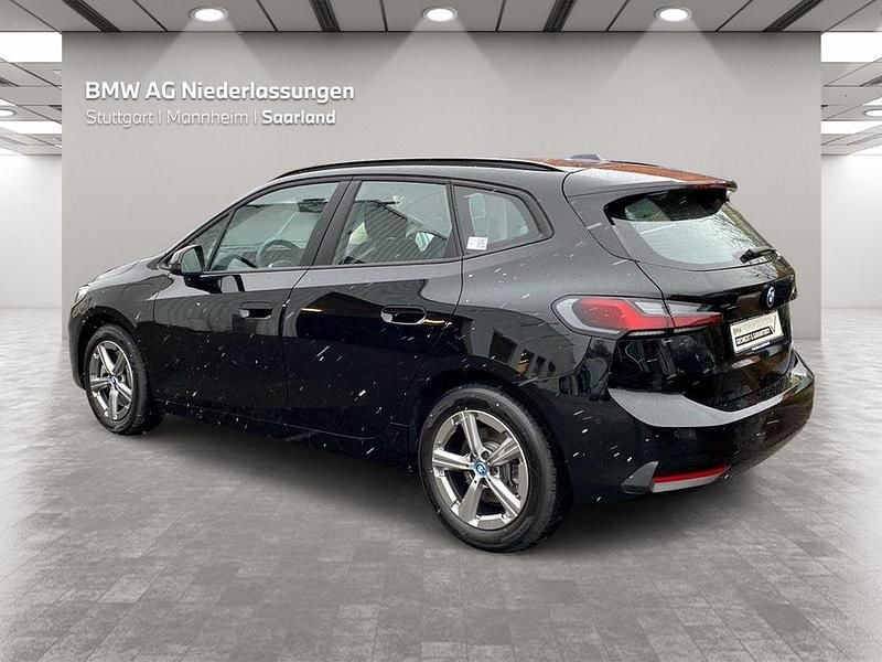 Gebraucht BMW 230e Active Tourer 150 PS (110 kW) 2024 Schwarz Van / Kleinbus