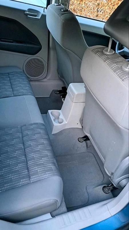 Second-hand Dodge Caliber 86 CP (63 kW) 2007 Albastru Hatchback